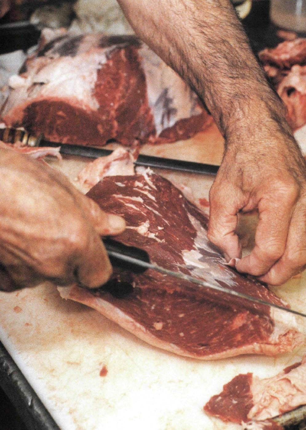 Anthony Bourdain's Les Halles Cookbook: Strategies, Recipes, and Techniques of Classic Bistro Cooking