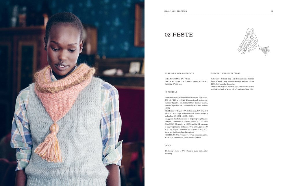 52 Weeks of Scarves: Beautiful Patterns for Year-round Knitting: Shawls. Wraps. Collars. Cowls.